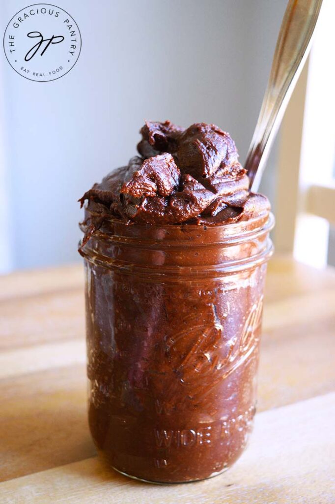 How to Make Nutella {4 Ingredients!} - FeelGoodFoodie